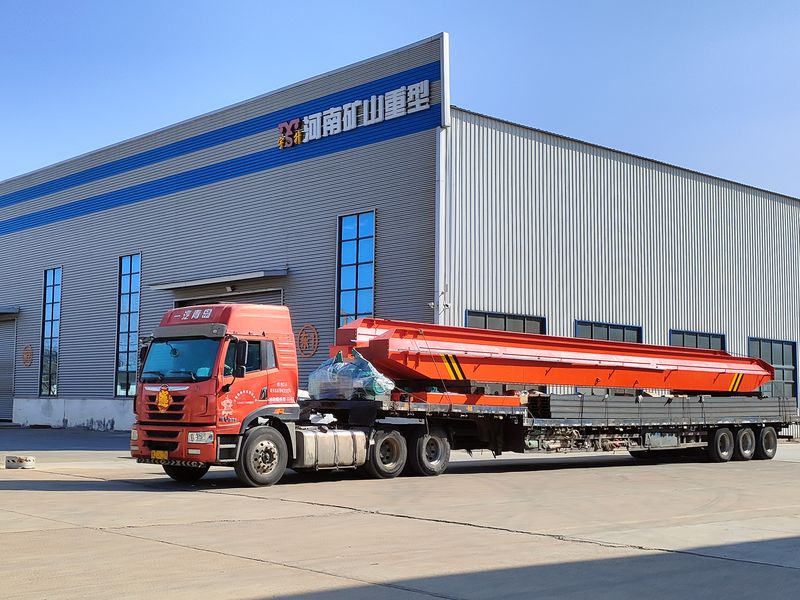 電動單梁起重機，LD20t-26.8m，4臺，發(fā)往石家莊交付客戶使用。