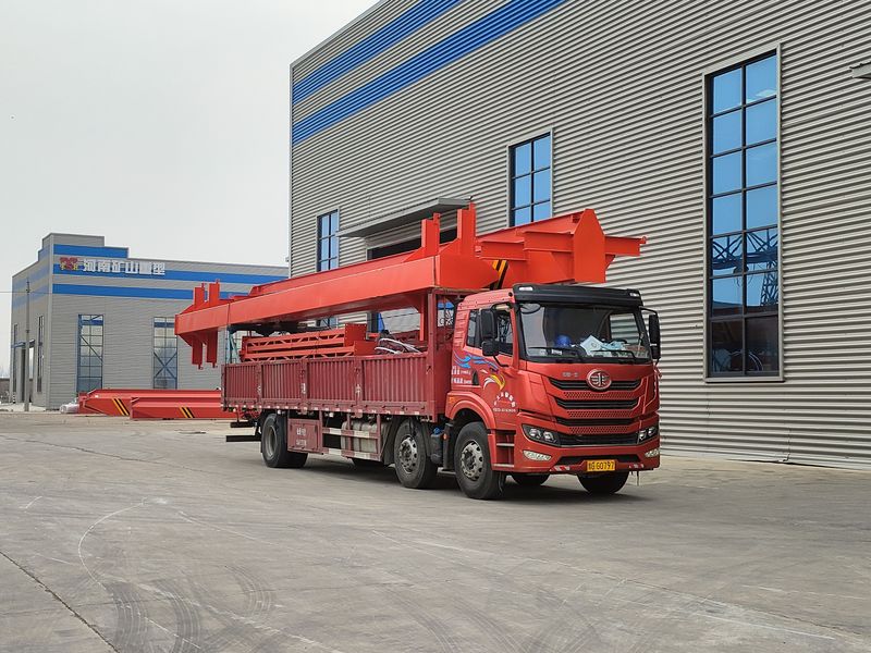 2臺電動葫蘆門式起重機 MHxh10t—13m 發(fā)往河南焦作交付客戶使用。